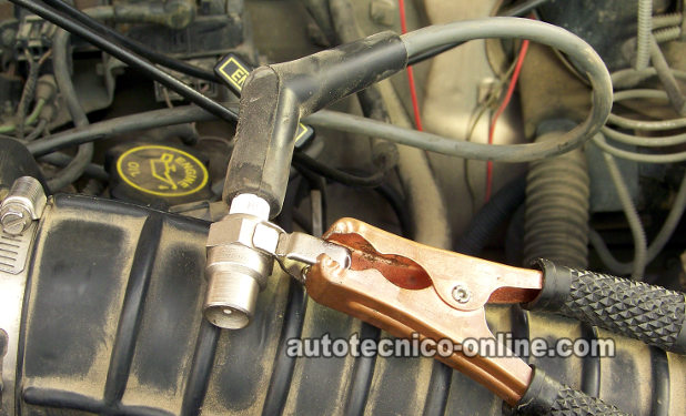 Verificando Disparo De Chispa. Cómo Probar El Módulo De Encendido De Ford Verificando Disparo De Chispa. Cómo Probar El Módulo De Encendido De Ford