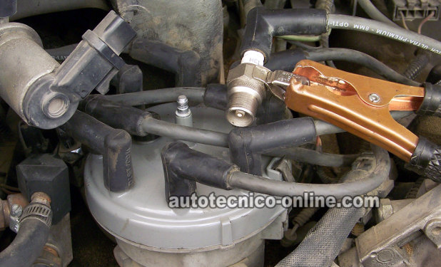 Verificando Chispa En La Bobina De Encendido (Parte 1). Cómo Probar El Módulo De Encendido De Ford Verificando Chispa En La Bobina De Encendido (Parte 1). Cómo Probar El Módulo De Encendido De Ford