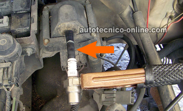 Verificando Chispa En La Bobina De Encendido (Parte 2). Cómo Probar El Módulo De Encendido De Ford Verificando Chispa En La Bobina De Encendido (Parte 2). Cómo Probar El Módulo De Encendido De Ford