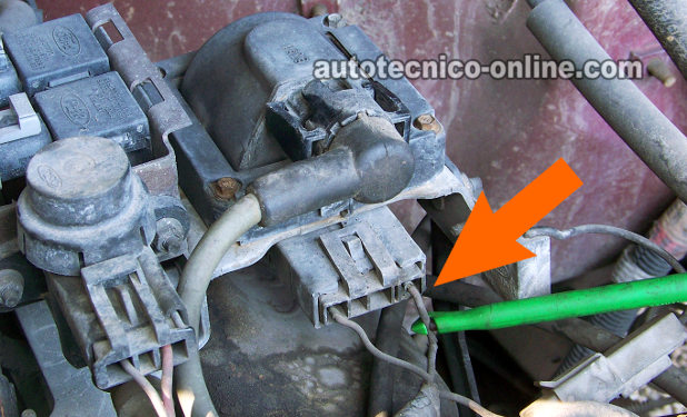 Verificando Alimentación De 12 Voltios A La Bobina De Encendido. Cómo Probar El Módulo De Encendido De Ford Verificando Alimentación De 12 Voltios A La Bobina De Encendido. Cómo Probar El Módulo De Encendido De Ford