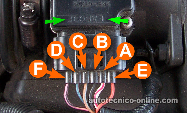 Cómo Probar El Sensor De Flujo De Aire (Sensor MAF) De Ford Cómo Probar El Sensor De Flujo De Aire (Sensor MAF) De Ford