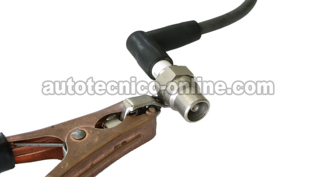 Verificando El Disparo De Chispa. Cómo Probar la Bobina de Encendido (Ford 4.9L, 5.0L, 5.8L) Verificando El Disparo De Chispa. Cómo Probar la Bobina de Encendido (Ford 4.9L, 5.0L, 5.8L)