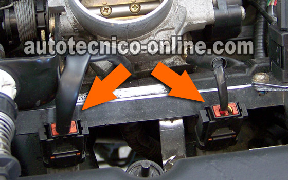 Midiendo La Resistencia Interna Del Inyector De Combustible (Ford 1.9L, 2.0L) Midiendo La Resistencia Interna Del Inyector De Combustible (Ford 1.9L, 2.0L)