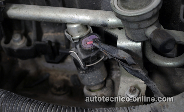 Cómo Verificar Si Está Averiado El Inyector De Combustible (Chevrolet, Buick, Oldsmobile, Pontiac Con Motor 3.8L) Cómo Verificar Si Está Averiado El Inyector De Combustible (Chevrolet, Buick, Oldsmobile, Pontiac Con Motor 3.8L)