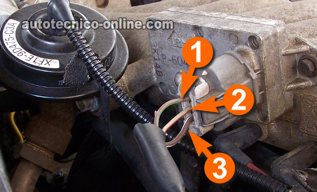Descripciones De Los Circuitos Del Sensor DPFE. Cómo Probar La Válvula EGR, El Sensor DPFE, Y El Solenoide De Vacío De Ford