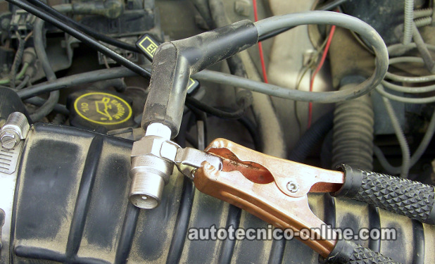 Verificando El Disparo De Chispa. Cómo Probar Un Arranca Pero No Prende (Ford 4.9L, 5.0L, 5.8L) Verificando El Disparo De Chispa. Cómo Probar Un Arranca Pero No Prende (Ford 4.9L, 5.0L, 5.8L)