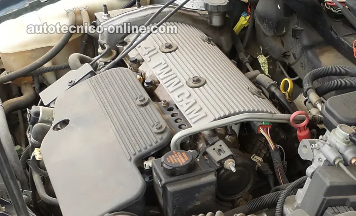 Probando La Presión De La Bomba De Combustible (Vehículos Con Motor 2.4L Quad 4)