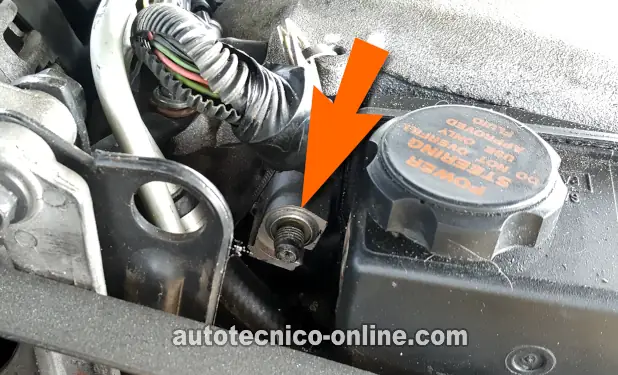 Verificando La Presión Con Medidor De Presión De Combustible. Cómo Probar La Bomba De Combustible (1995, 1996, 1997, 1998, 1999 3.1L V6 Chevrolet Lumina And Monte Carlo). Verificando La Presión Con Medidor De Presión De Combustible. Cómo Probar La Bomba De Combustible (1995, 1996, 1997, 1998, 1999 3.1L V6 Chevrolet Lumina And Monte Carlo).