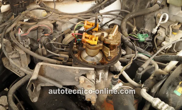 Cómo Probar La Bomba De Combustible (1988-1993 2.8L Chevrolet S10 Pickup, GMC S15 Pickup, GMC Sonoma)