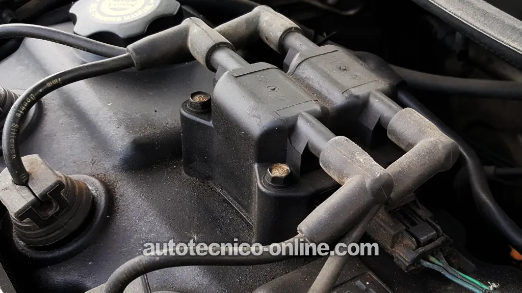 Cómo Probar La Bobina De Encendido (1995-2000 2.0L Dodge Stratus, Plymouth Breeze)
