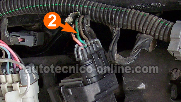 Cómo Verificar Las Bobinas De Encendido (GM 4.8L, 5.3L, 6.0L) Cómo Verificar Las Bobinas De Encendido (GM 4.8L, 5.3L, 6.0L)