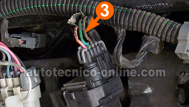Cómo Verificar Las Bobinas De Encendido (GM 4.8L, 5.3L, 6.0L) Cómo Verificar Las Bobinas De Encendido (GM 4.8L, 5.3L, 6.0L)