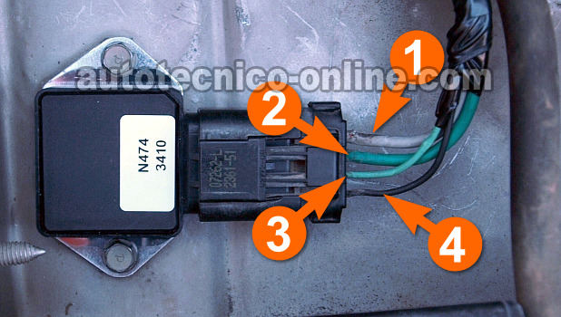 Verificando Alimentación De 12 Voltios. Cómo Verificar El Relé PWM Del Ventilador (4.0L Jeep) Verificando Alimentación De 12 Voltios. Cómo Verificar El Relé PWM Del Ventilador (4.0L Jeep)