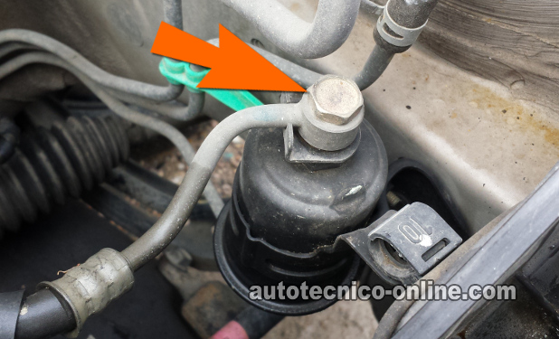 Ubicación Del Banjo Bolt Del Filtro De Gasolina. Cómo Probar La Bomba De Gasolina (1996, 1997, 1998, 1999, 2000, 2001 2.2L Toyota Camry) Ubicación Del Banjo Bolt Del Filtro De Gasolina. Cómo Probar La Bomba De Gasolina (1996, 1997, 1998, 1999, 2000, 2001 2.2L Toyota Camry)