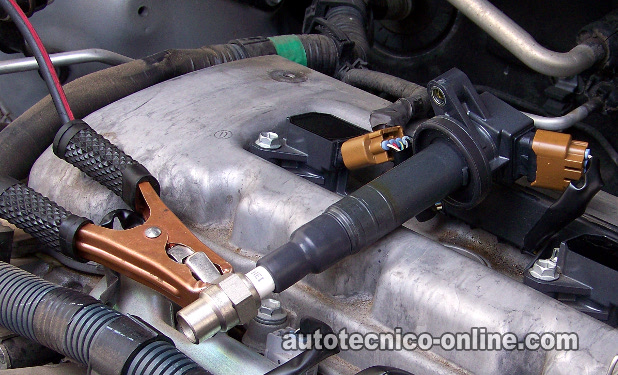 Probando El Disparo De Chispa Con Un Chispómetro. Cómo Diagnosticar Códigos De Falla En Cilindro (Toyota 1.8L) Probando El Disparo De Chispa Con Un Chispómetro. Cómo Diagnosticar Códigos De Falla En Cilindro (Toyota 1.8L)