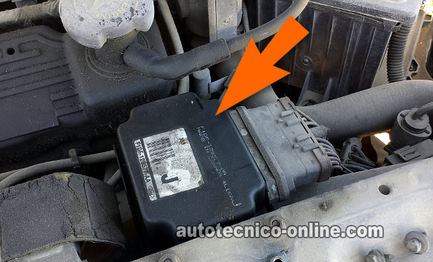 Circuitos Del Constant Control Relay Module (1994-1995 3.0L Ford Taurus)