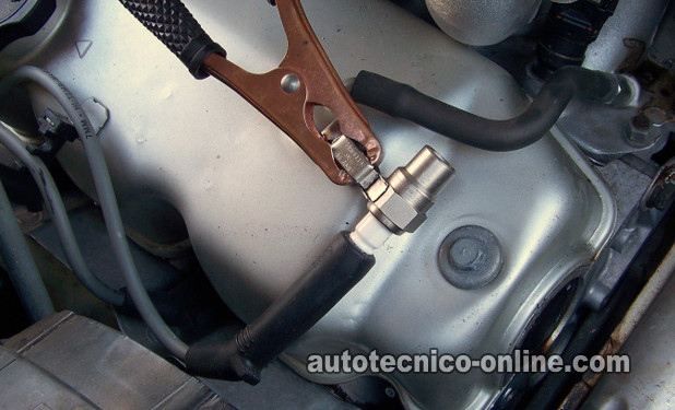 Probando El Disparo De Chispa. Cómo Probar El Sistema De Encendido (3.0L Chrysler, Dodge, Plymouth) Probando El Disparo De Chispa. Cómo Probar El Sistema De Encendido (3.0L Chrysler, Dodge, Plymouth)