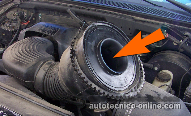 Exponiendo Los Alambres A Prueba De Calor. Cómo Limpiar El Sensor MAF (Ford 4.2L, 4.6L, 5.4L)