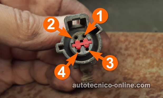 Cómo Probar El Calentador Del Sensor De Oxígeno Trasero (1998-2001 2.5L Ford Ranger)