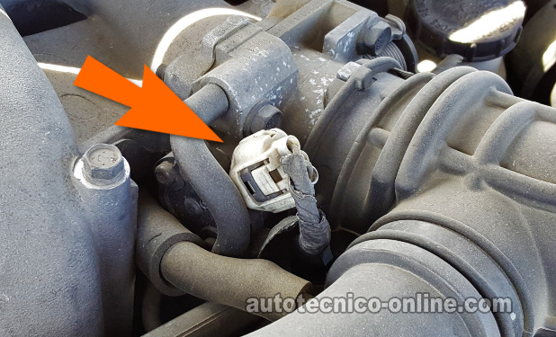 Prueba Del Sensor TPS (1998-2000 2.5L V6 Sebring, Avenger, Cirrus, Stratus)