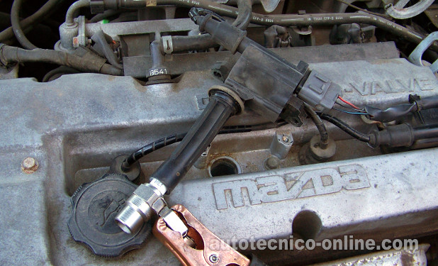 Testing The Ignition Coil For Spark -Cylinders n.º 2 and n.º 4.. Cómo Probar Las Bobinas De Encendido (1999-2001 1.6L Mazda Protegé) Testing The Ignition Coil For Spark -Cylinders n.º 2 and n.º 4. Cómo Probar Las Bobinas De Encendido (1999-2001 1.6L Mazda Protegé)