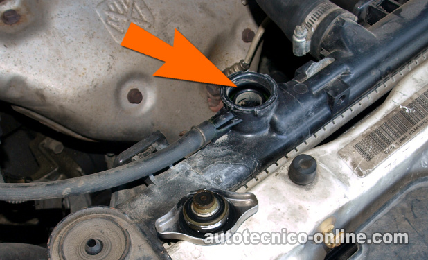 El Agua Sale Disparada Del Radiador Abierto. Cómo Probar Un Empaque De Cabeza Quemado (2.4L Mitsubishi) El Agua Sale Disparada Del Radiador Abierto. Cómo Probar Un Empaque De Cabeza Quemado (2.4L Mitsubishi)