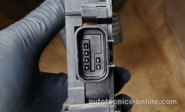 Cómo Probar APP Sensor 1 y 2 (2002-2003 4.2L Chevrolet TrailBlazer Y GMC Envoy)