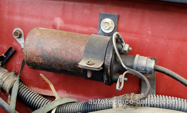 Cómo Probar La Bobina De Encendido (1988-1990 2.5L Dodge Dakota)