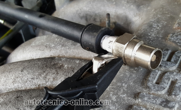 Cómo Probar La Bobina De Encendido Y El Módulo De Encendido (1990, 1991, 1992, 1993, 1993, 1994, 1995 3.0L Nissan Pathfinder, D21, y Pick Up) Cómo Probar La Bobina De Encendido Y El Módulo De Encendido (1990, 1991, 1992, 1993, 1993, 1994, 1995 3.0L Nissan Pathfinder, D21, y Pick Up)