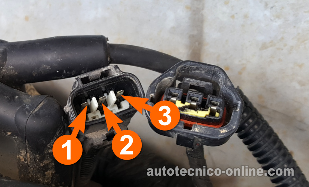 Cómo Probar El Sensor De La Posición Del Cigüeñal (1997, 1998, 1999, 2000, 2001, 2002, 2003 3.9L Dodge Dakota y 1998, 1999 3.9L Dodge Durango).