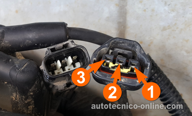 Cómo Probar El Sensor De La Posición Del Cigüeñal (1997, 1998, 1999, 2000, 2001, 2002, 2003 3.9L Dodge Dakota y 1998, 1999 3.9L Dodge Durango).