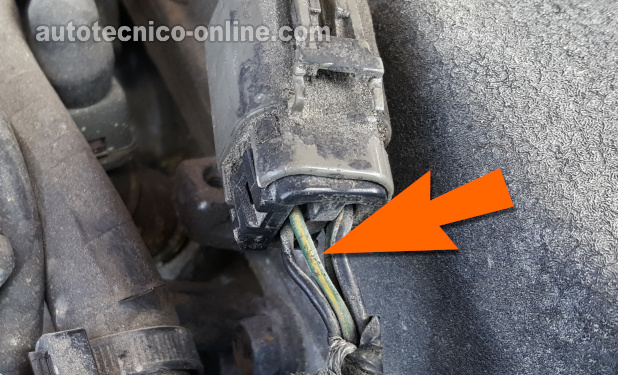 Testing La señal 180° REF. Cómo Probar El Sensor De La Posición Del Cigüeñal (1990, 1991, 1992, 1993, 1994, 1995, 1996 2.4L Nissan D21 Pickup, Pickup, 240SX) Testing La señal 180° REF. Cómo Probar El Sensor De La Posición Del Cigüeñal (1990, 1991, 1992, 1993, 1994, 1995, 1996 2.4L Nissan D21 Pickup, Pickup, 240SX)