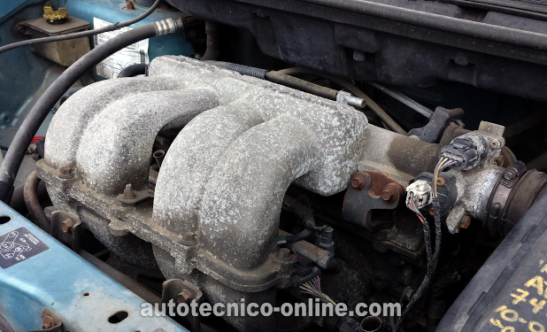 Cómo Probar La Compresión Del Motor (1996-2007 2.4L Caravan, Grand Caravan, Voyager, Grand Voyager)