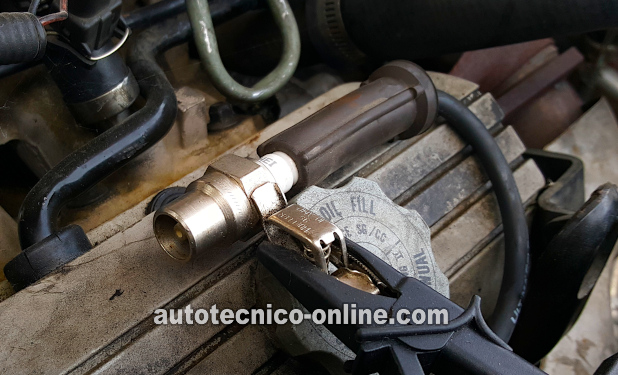 Verificando Que Los Cables De Las Bujías Estén Disparando Chispa. Cómo Diagnosticar Un Arranca Pero No Prende (1989, 1990, 1991, 1992, 1993 3.3L V6 Buick Century, Skylark, 3.3L V6 Oldsmobile Achieva, Calais, Cutlass Ciera) Verificando Que Los Cables De Las Bujías Estén Disparando Chispa. Cómo Diagnosticar Un Arranca Pero No Prende (1989, 1990, 1991, 1992, 1993 3.3L V6 Buick Century, Skylark, 3.3L V6 Oldsmobile Achieva, Calais, Cutlass Ciera)